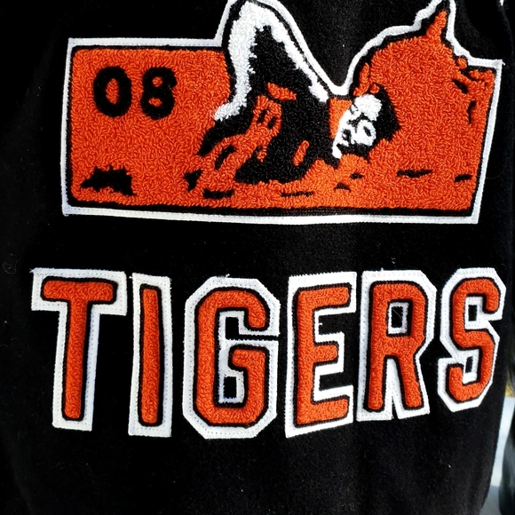 Vintage Collegant Tigers Varsity Swim Team… - Picture 4 of 6
